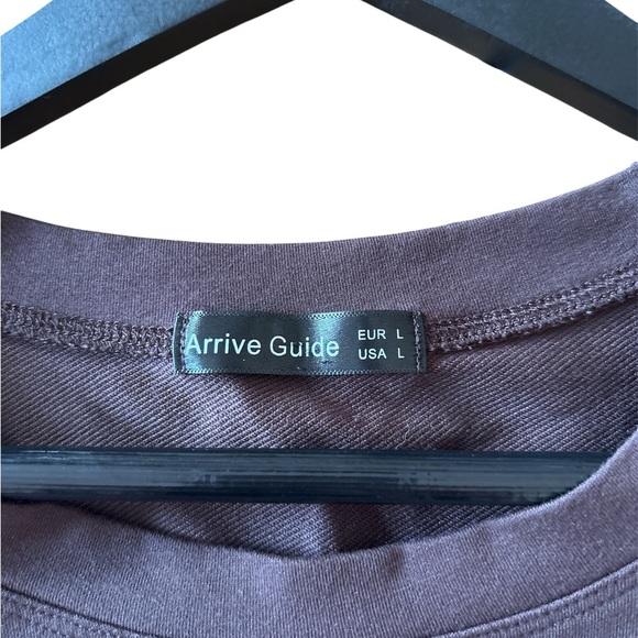 ARRIVE GUIDE | Gym Workout Cropped Shirt |
Brown - Picture 4 of 4